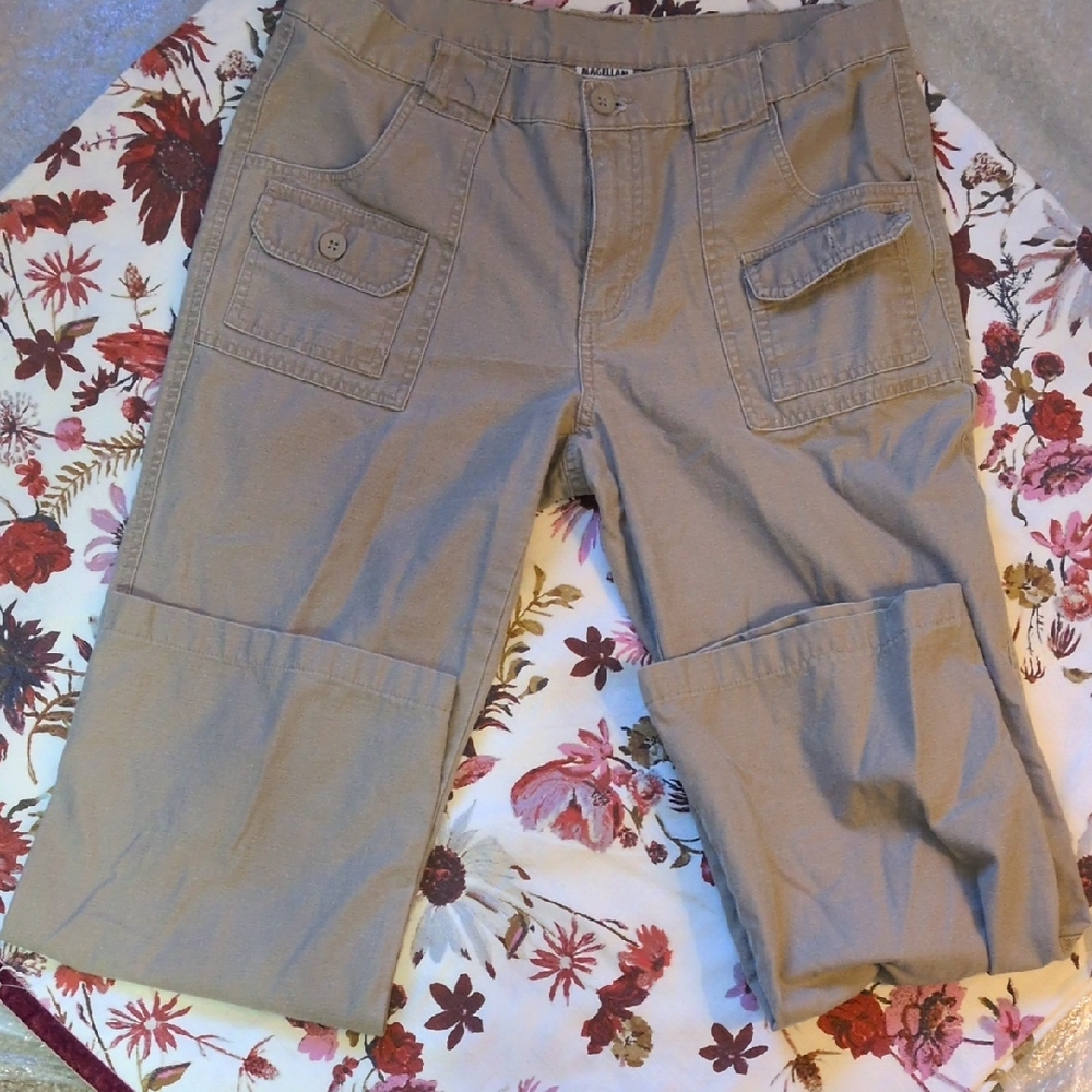 Magellan Outdoors Tan Cargo Pants